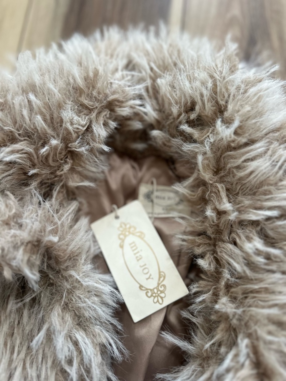 Mia Joy women’s maraline Faux Fur Jacket size XS NWT - Picture 3 of 4